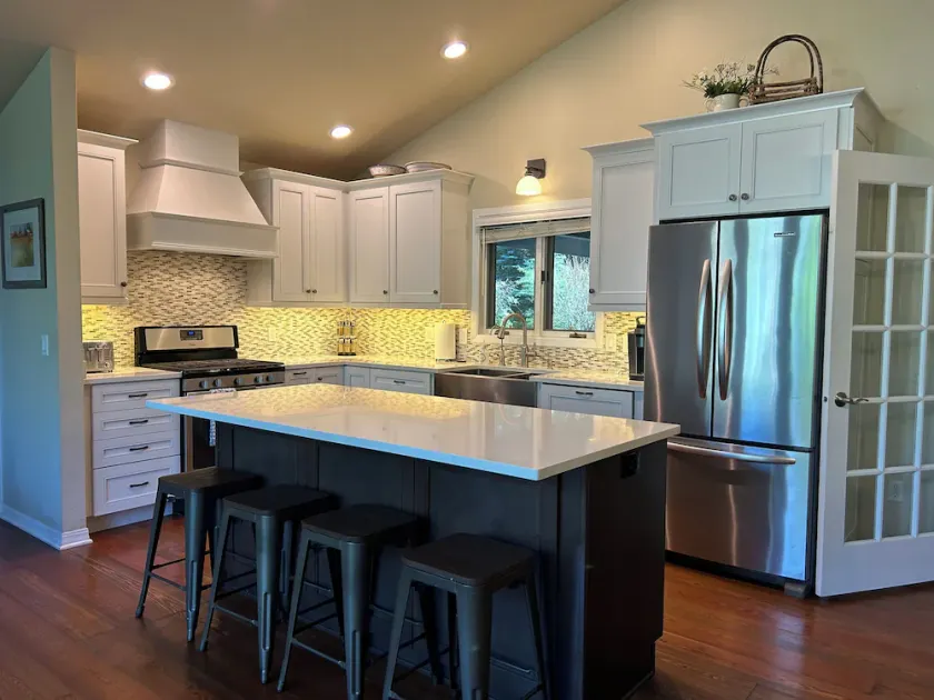 Whitefish Home, 3 BED 2 BATH, Sleeps 7, Hot Tub, AC - Image 1
