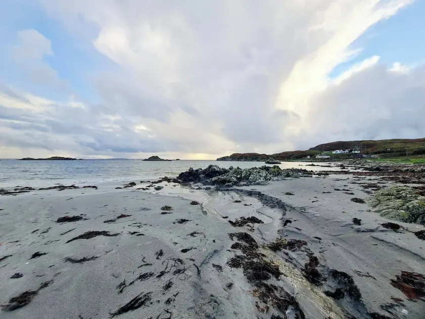 Erisgeir Sleeps 6 with Private Grounds - Image 1