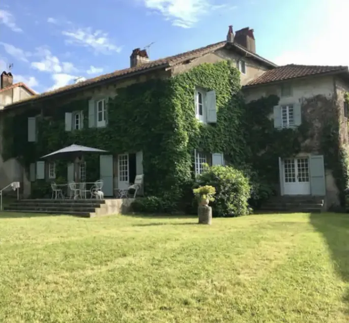 Demeure de charme avec piscine - Image 1