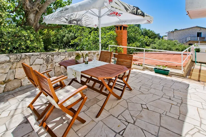 Appartement avec terrasse et barbecue | Vue jardin - Image 1