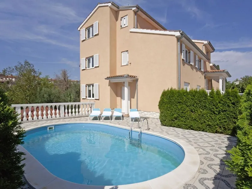 Lovely Flat with swimming pool near beach - Image 1