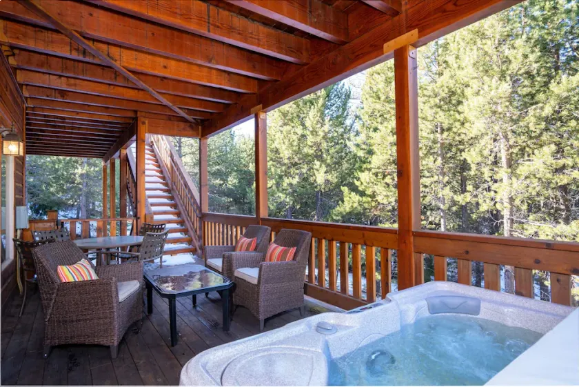 Hillside Mountain Creek Haven home - Image 1