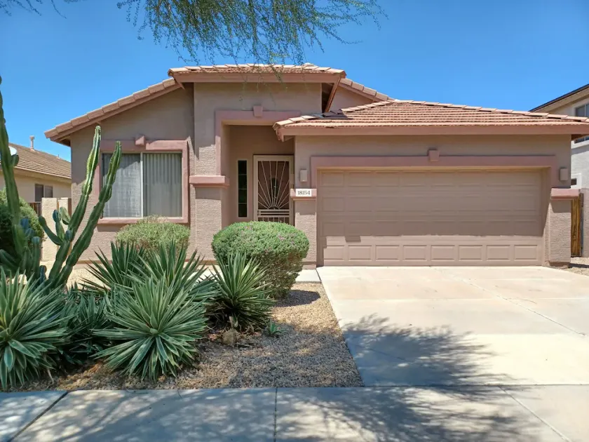 Goodyear, Estrella Mountain Ranch, Spacious Mountain View Home - Image 1