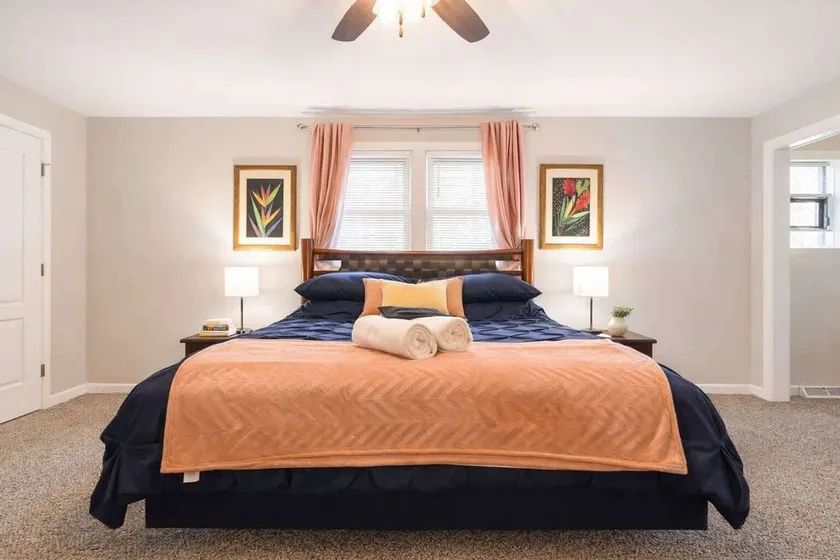 *The Comfy King Ranch*King Bed Suite*Fast Wi-Fi - Image 1