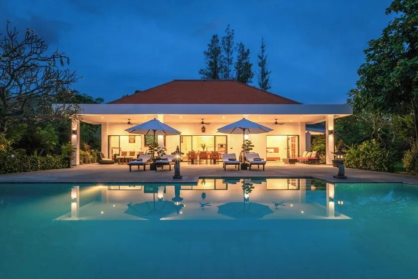 Villa Segara Murti - Stylish Beachfront Villa! - Image 1