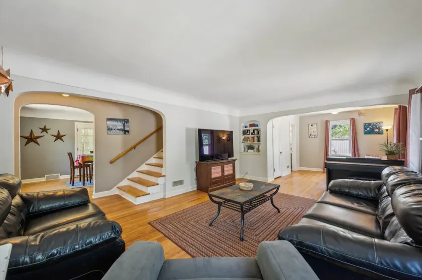 Charming Home Near Unc & Dt Greeley 5 Bedroom Home - Image 1