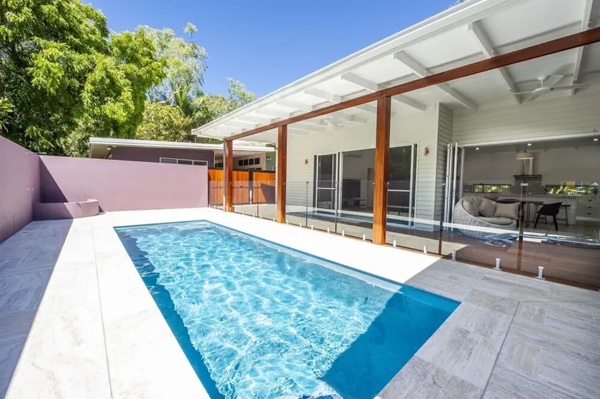 Papillon Bleu - Horseshoe Bay, QLD - Image 1