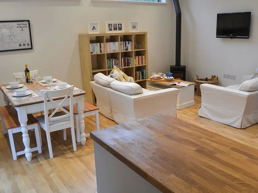 2 bedroom accommodation in Wacton, near Long Stratton - Image 1