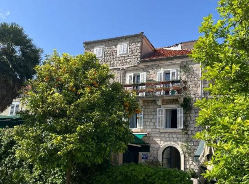 Ston Heritage Apartment with City view - Image 1