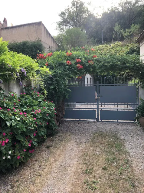 Mas de village a proximité d'avignon - Image 1