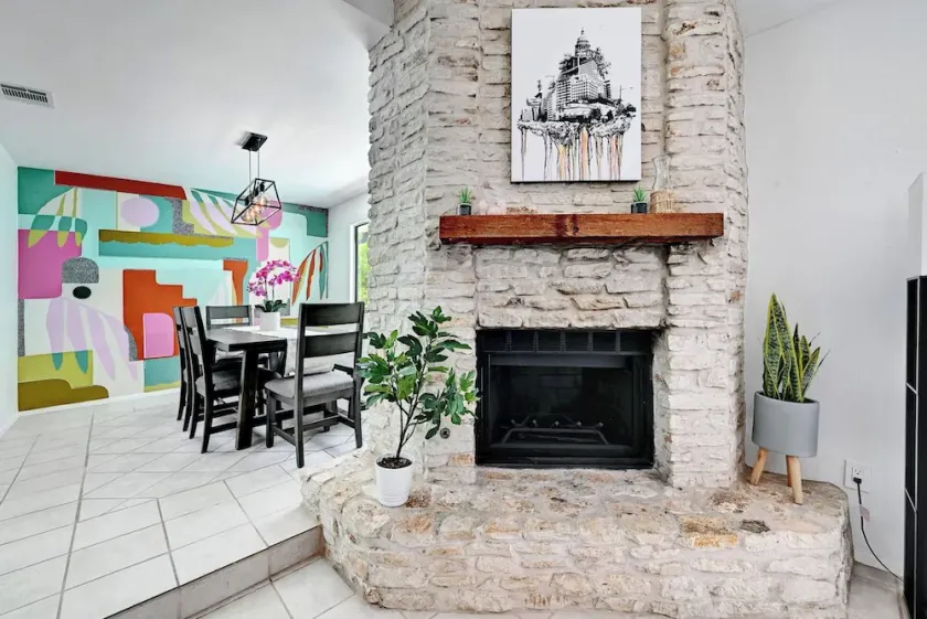 Modern 3BR Home in Vibrant Austin Pool - Image 1