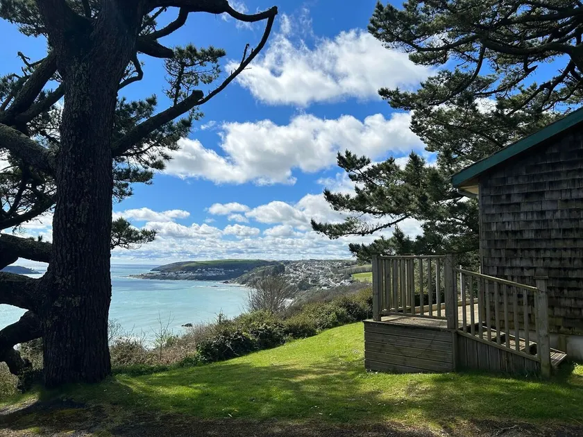 Windwhistle coastal views of Looe Bay cliffs - Image 1