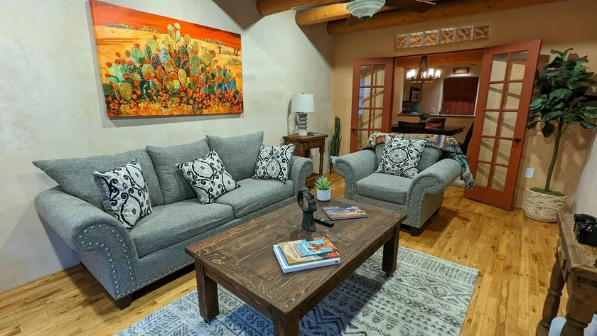 Casita with Private Hot Tub Near Santa Fe Plaza - Image 1