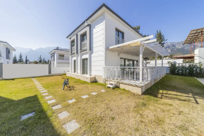 Brand New Villa with Full Amenities - Image 1