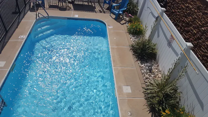 STEG TILL BEACH-VACKRA NYHETER CONDO-POOL-4 STRAND BADGES-2BD / 2BTH-2 CAR GARAGE - Image 1