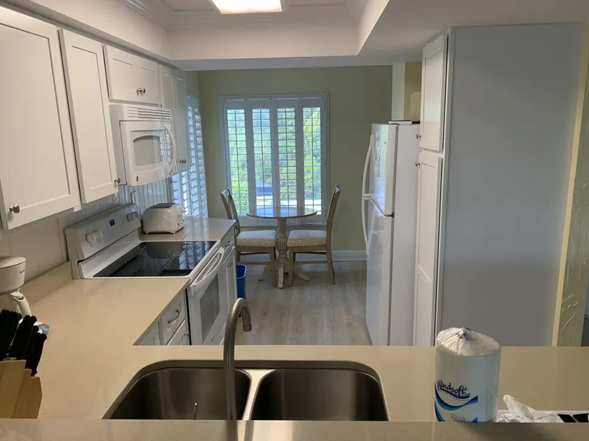Wonderful Sanibel Island condo. 2 bed 2 bath. Sleeps 6. Weekly rental. - Image 1