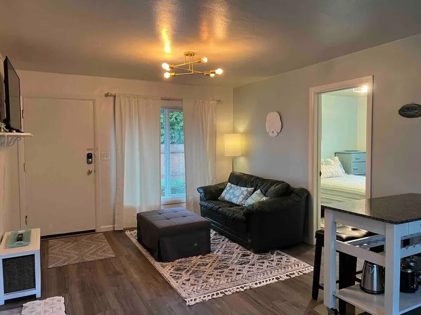 Coastal Botanical Suite - Image 1