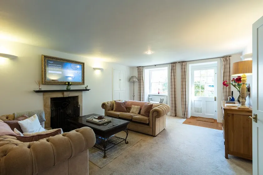 Stunning garden flat in a gracious Georgian terraced town house - Image 1