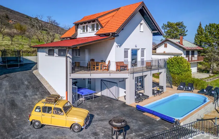 Amazing home in Jastrebarsko with sauna - Image 1