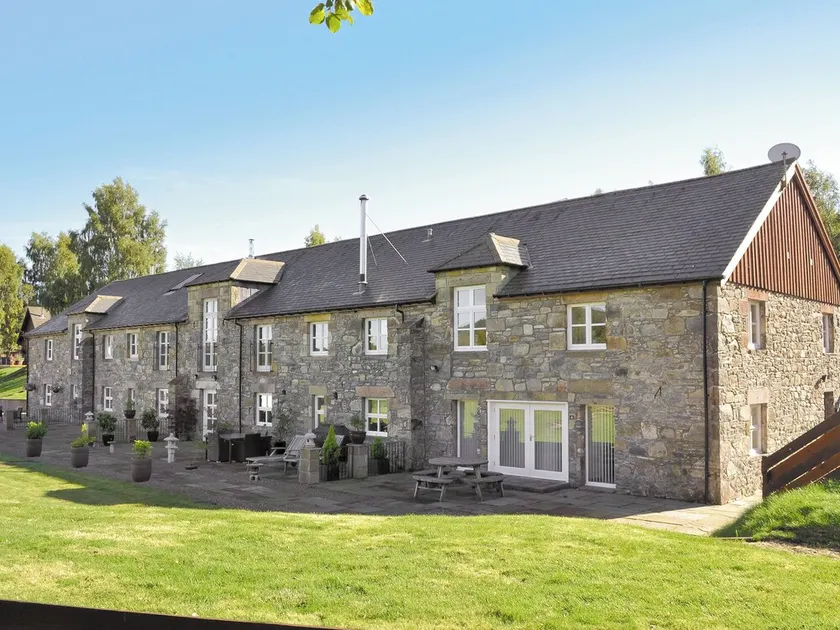 2 bedroom accommodation in Cragganmore near Ballindalloch - Image 1