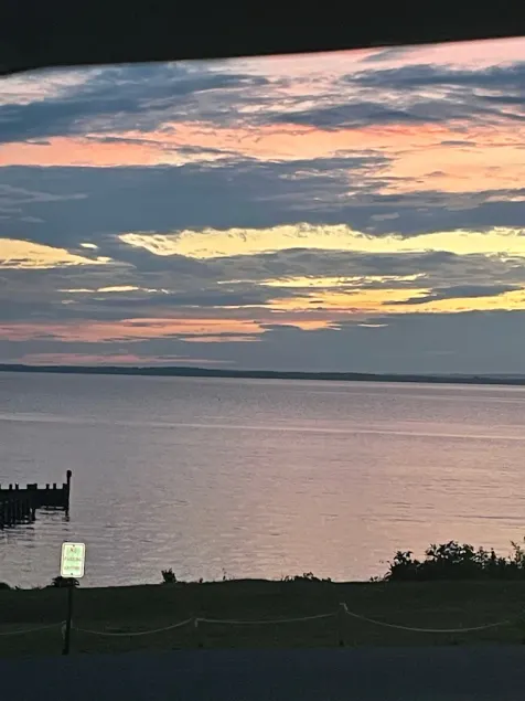 Waterview Cottage with Amazing Sunsets overlooking The Chesapeake Bay - Image 1