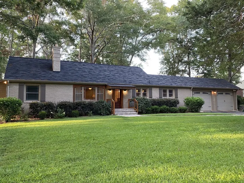 Updated 4 bed/3 bath home within walking distance to CU's campus & Death Valley - Image 1