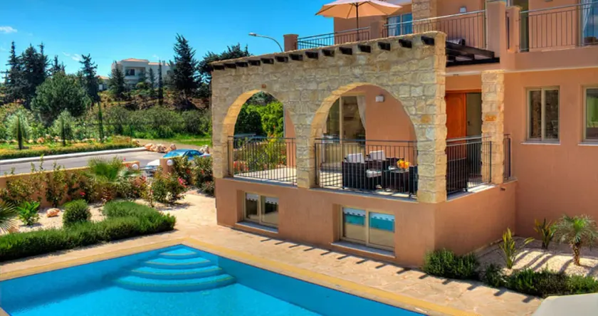 Privat sandstrand - Eksklusiv luksus - Opvarmet infinity-pool - Spabad med spabad - Image 1