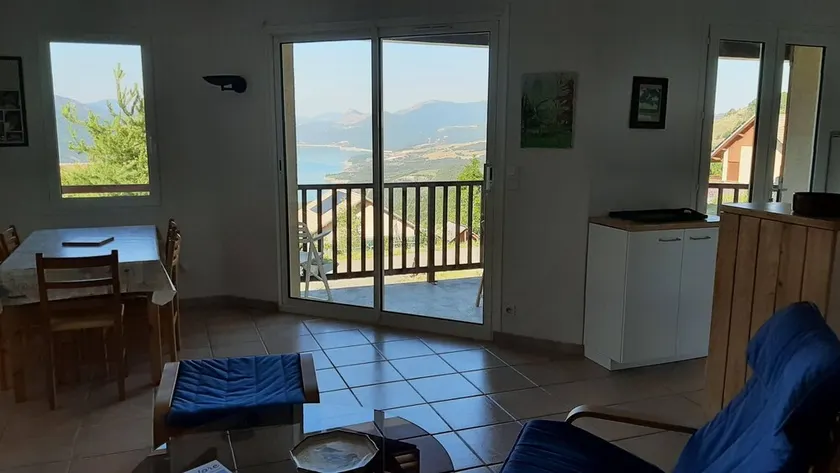 Superbe vue sur lac de Serre-ponçon et Terrasses 2 - Image 1