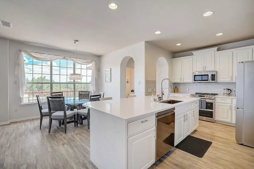Spacious, Dog-Friendly Home with Two Decks, Views, Grill, W/D & Community Pool - Image 1