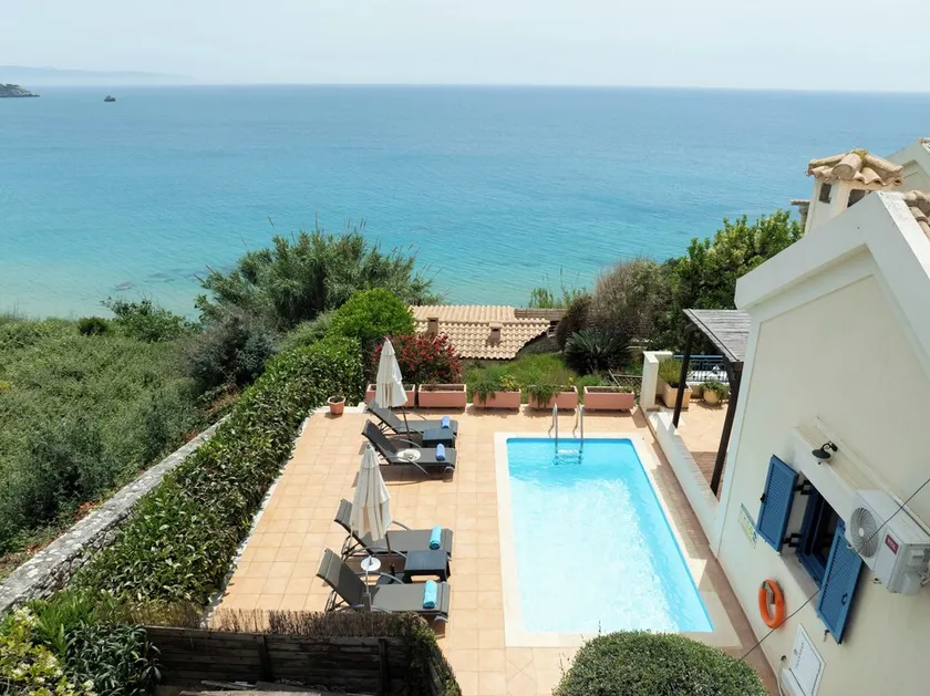 OFFRE SPÉCIALE!!! 11-16 juin Villa sur la plage à Svorona - Image 1