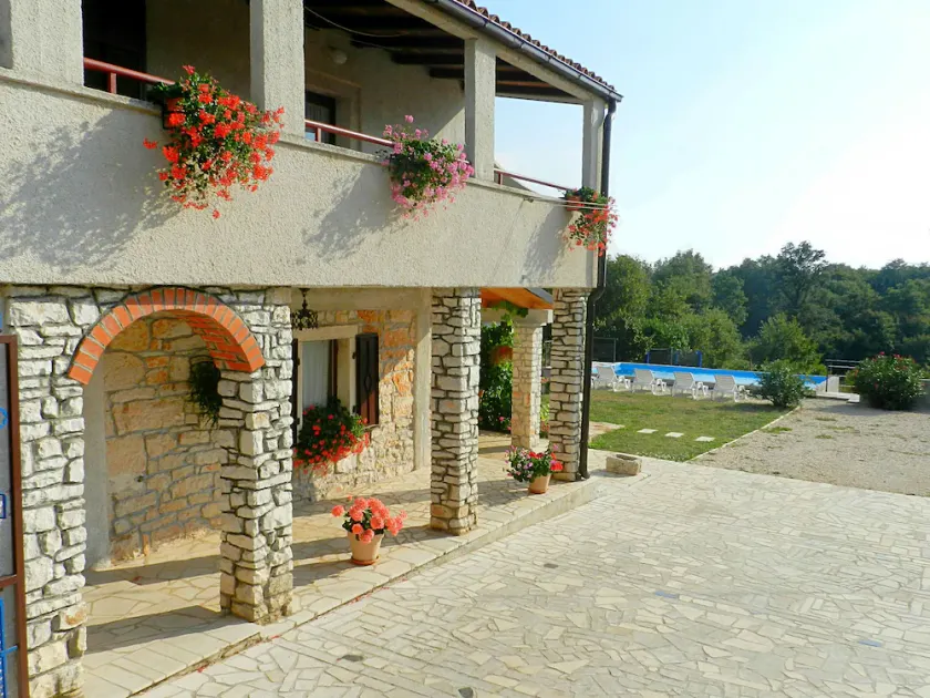 Erhverv Hjem Ana I Kringa Istra, 8 Personer, 3bedrooms, 2 badeværelser, med pool - Image 1