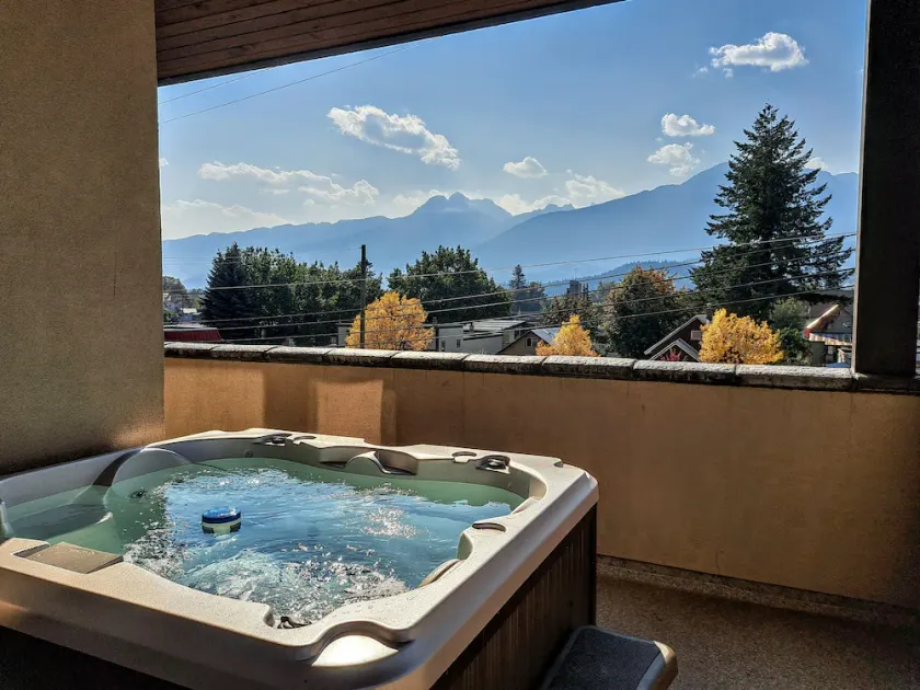 Alpenglow Penthouse by Revelstoke Vacations - Image 1