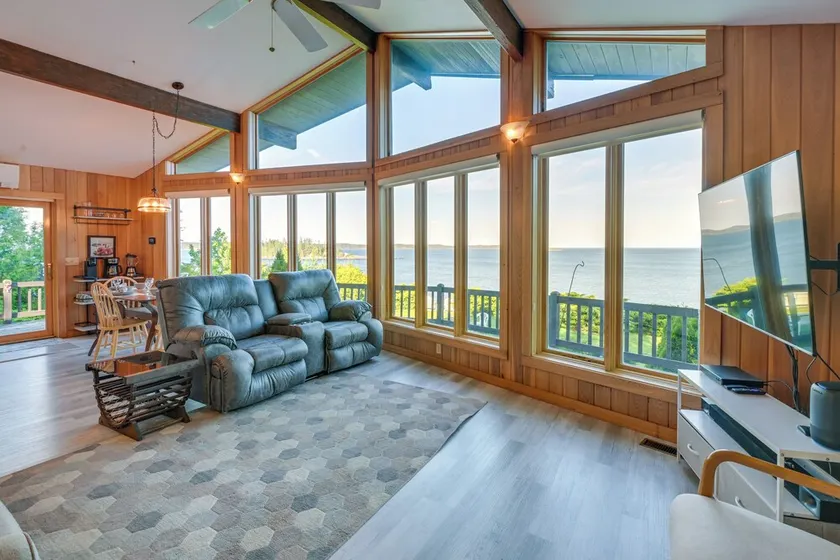 Stunning Views! Quiet Oceanfront Home in Jonesport - Image 1