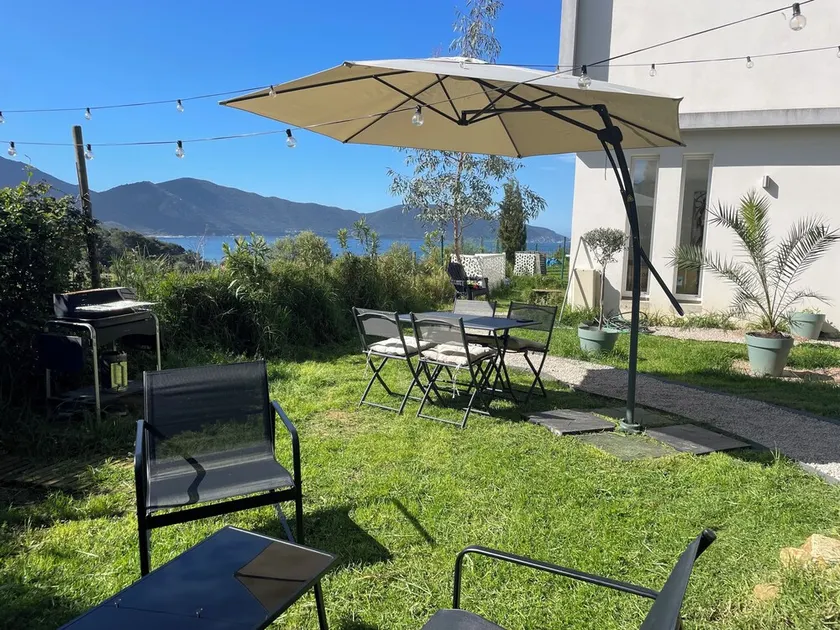 Bas De Villa 60m² + Jardin au Golfe de Lava - Image 1