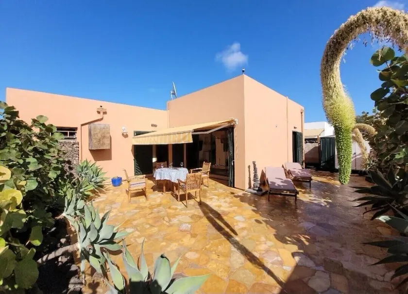 Top bungalow, Tempormatratze 2x2 m, jardin orienté sud, règlement calme, wlan incl. - Image 1