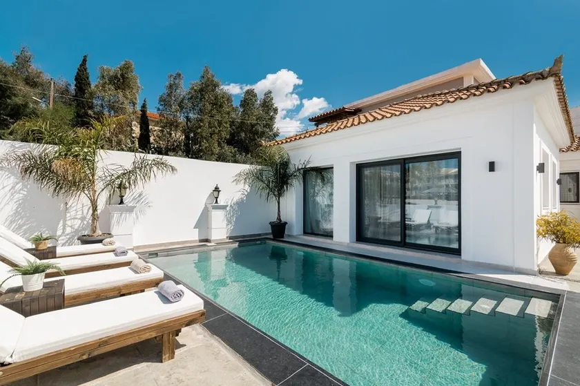 Modern Private Villa, 5 minutes from the beach! - Image 1