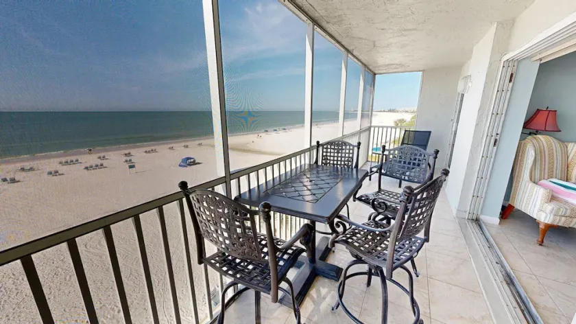 Crescent Arms Condominiums - Image 1