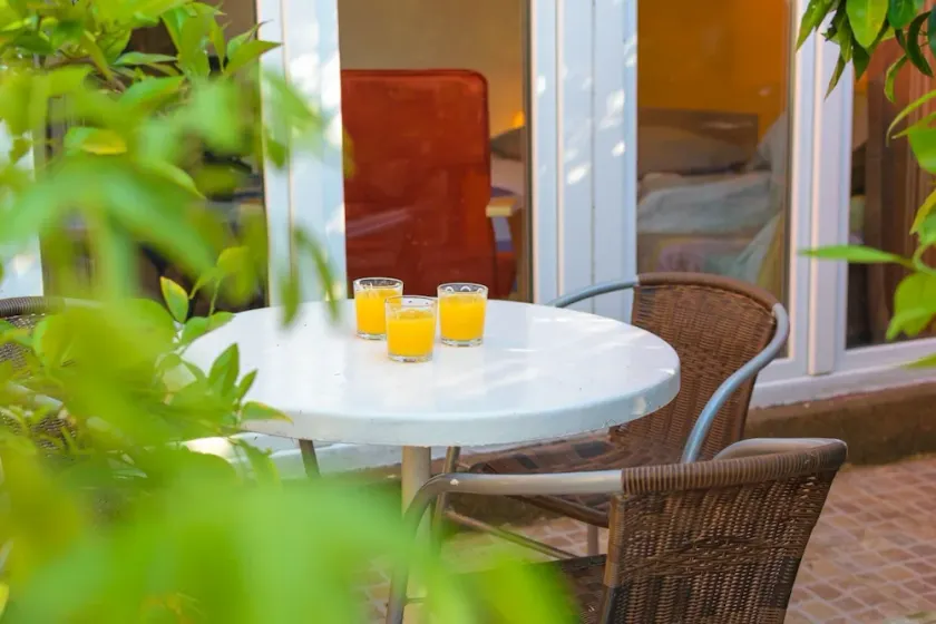 Apartment Orange - Image 1