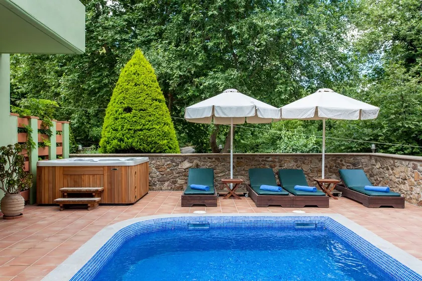 Villas Arhontika Red, Nestled in Chestnut Forest in Cretan Mountainside - Image 1