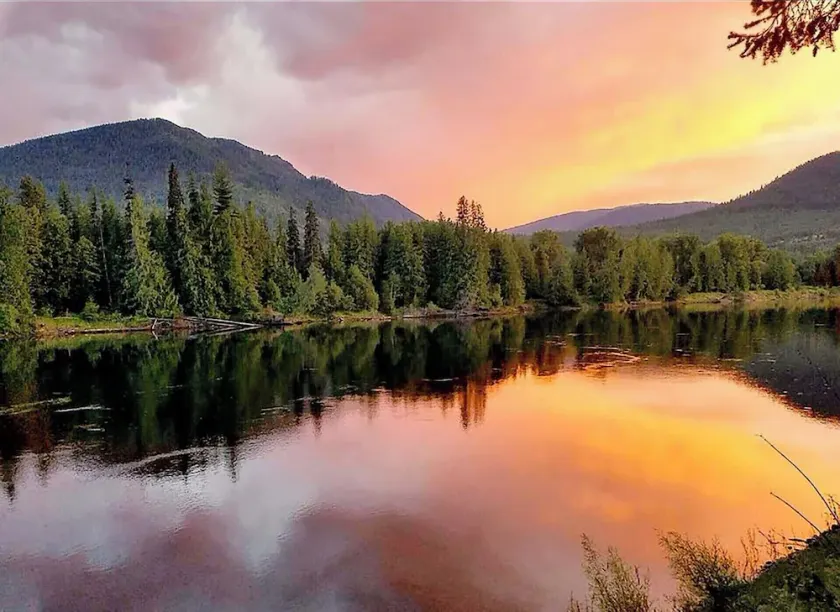 Romantic Waterfront  Shabby Chic Cabin on the Clark Fork River!  #SwankyCabin - Image 1