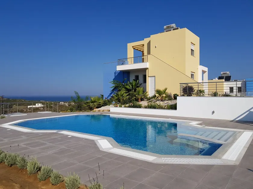 New villa with private pool and wonderful sea views - Image 1