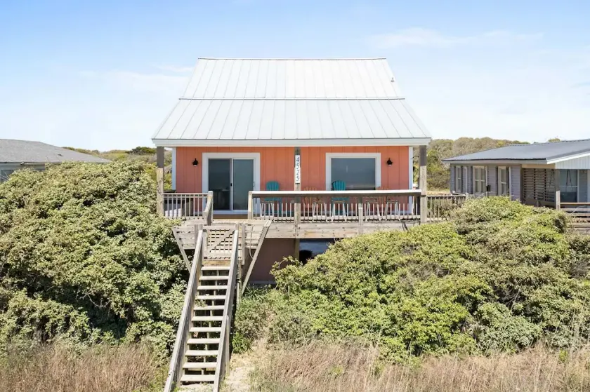 1 Fine Day / 4525 W Beach Drive - Image 1