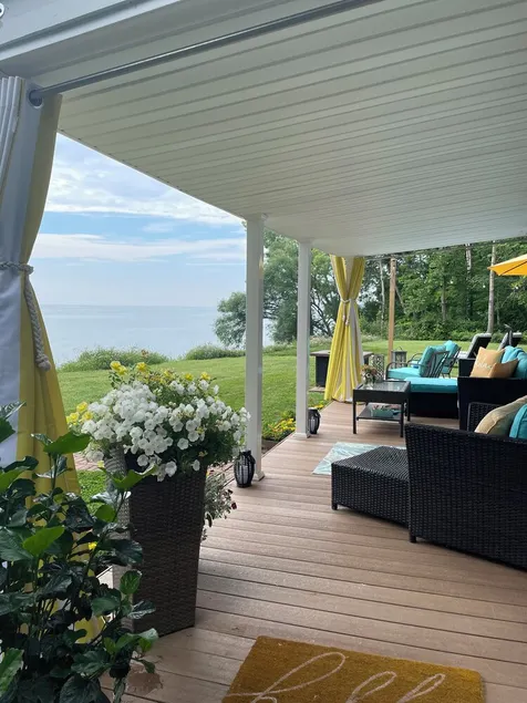 Couples Getaway on Lake Huron 2 miles south of the quaint town of Lexington - Image 1
