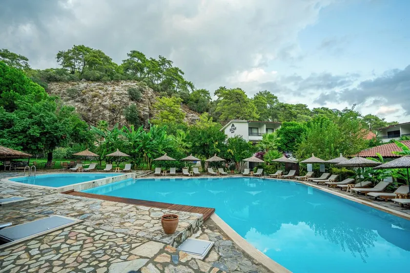 Sultan Palas Hotel - Image 1