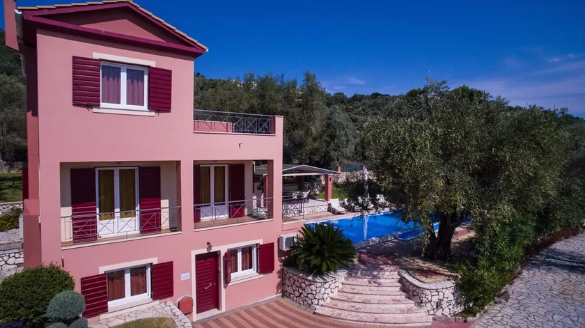 Villashorizon, Ostria, dorme 4 / 8p, ideal para famílias, piscina privada, bpq, vista - Image 1