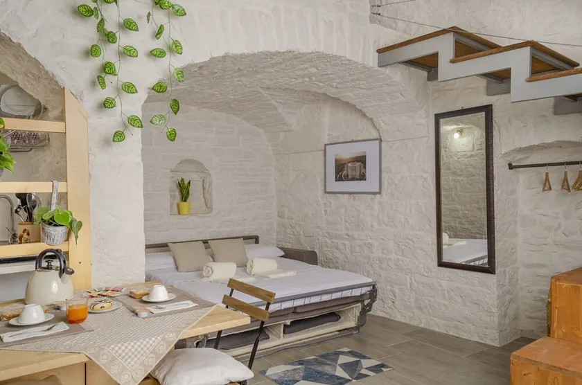 1 Bedroom Bed & breakfast in Terlizzi - Image 1