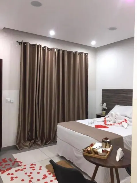 4040 Accomodation - Image 1
