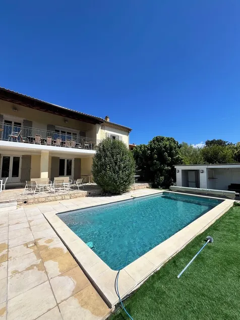 Stor Maison de Maître 250 m2 opvarmet pool i charmerende provencalske landsby - Image 1