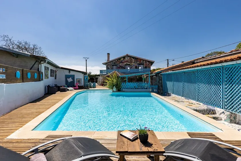 Ferienhaus \"Gîte Complet à la Maison Mosaïc\" mit Gemeinschaftspool und WLAN - Image 1