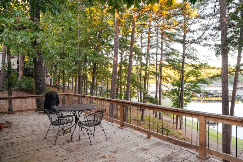 Mobile Home E-3 at Safe Harbor Brady Mountain on Lake Ouachita! - Image 1